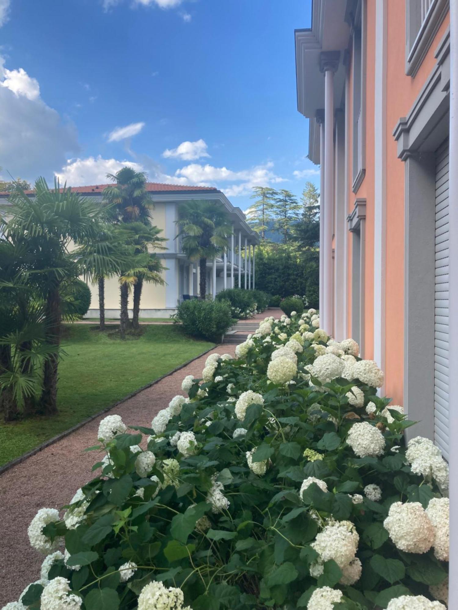 Ville Lago Lugano Porto Ceresio Exterior foto