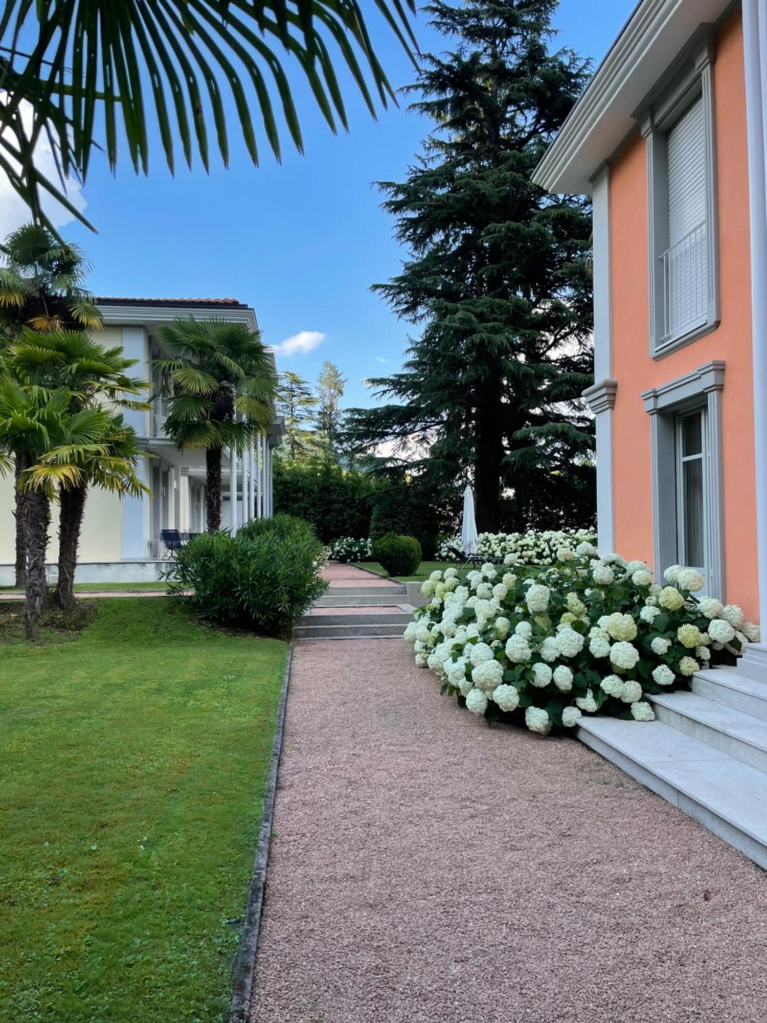 Ville Lago Lugano Porto Ceresio Exterior foto